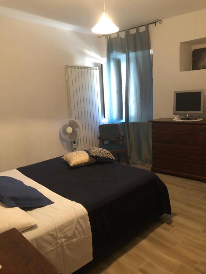 Il Minotauro B&B A 5 Minuti Da Popoli Vittorito Exterior photo